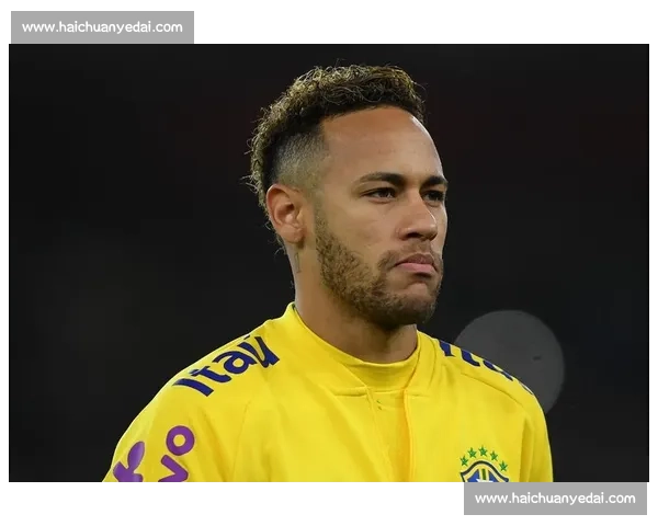 尘埃落定！内马尔续约桑托斯至 2025 年底，1500 万年薪剑指世界杯